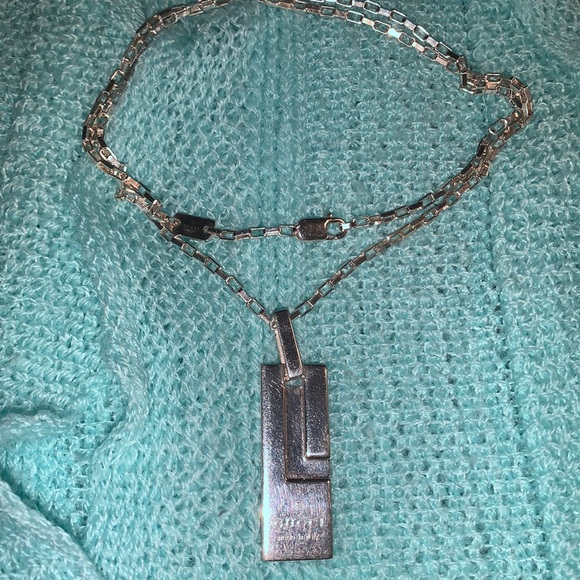 Gucci G Necklace - Picture 5 of 8